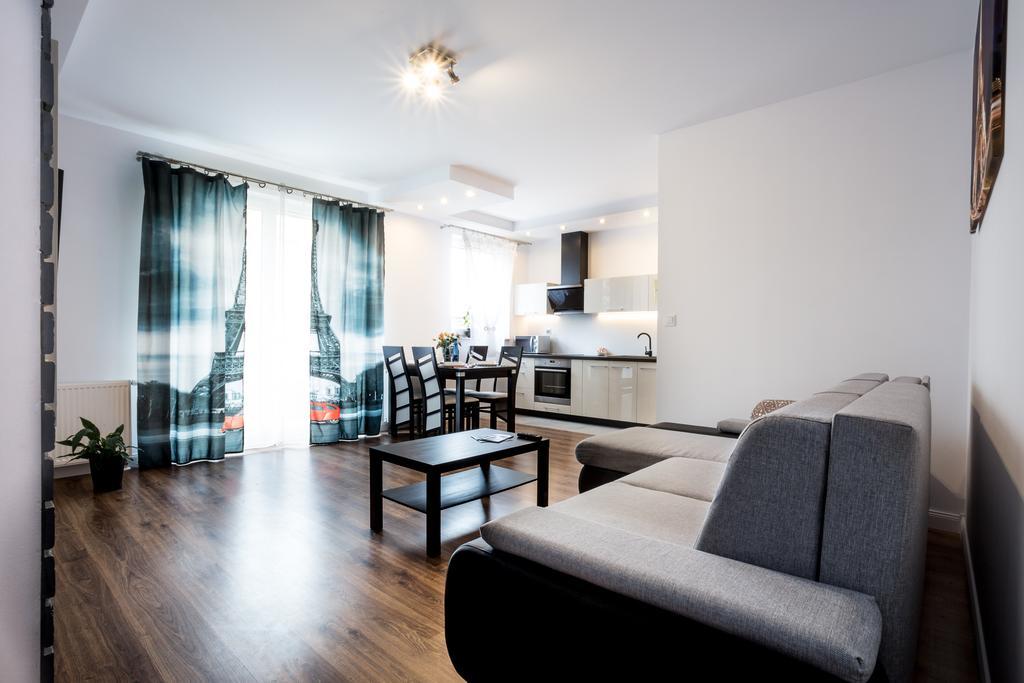 Julia Apartments Jezyce Koscielna 波兹南 外观 照片